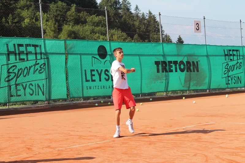 Village Camps International Summer Camp Leysin, Switzerland 2025-08-09 https://www.villagecamps.com/journals_admin/images/686-4-tennis (62).jpg
